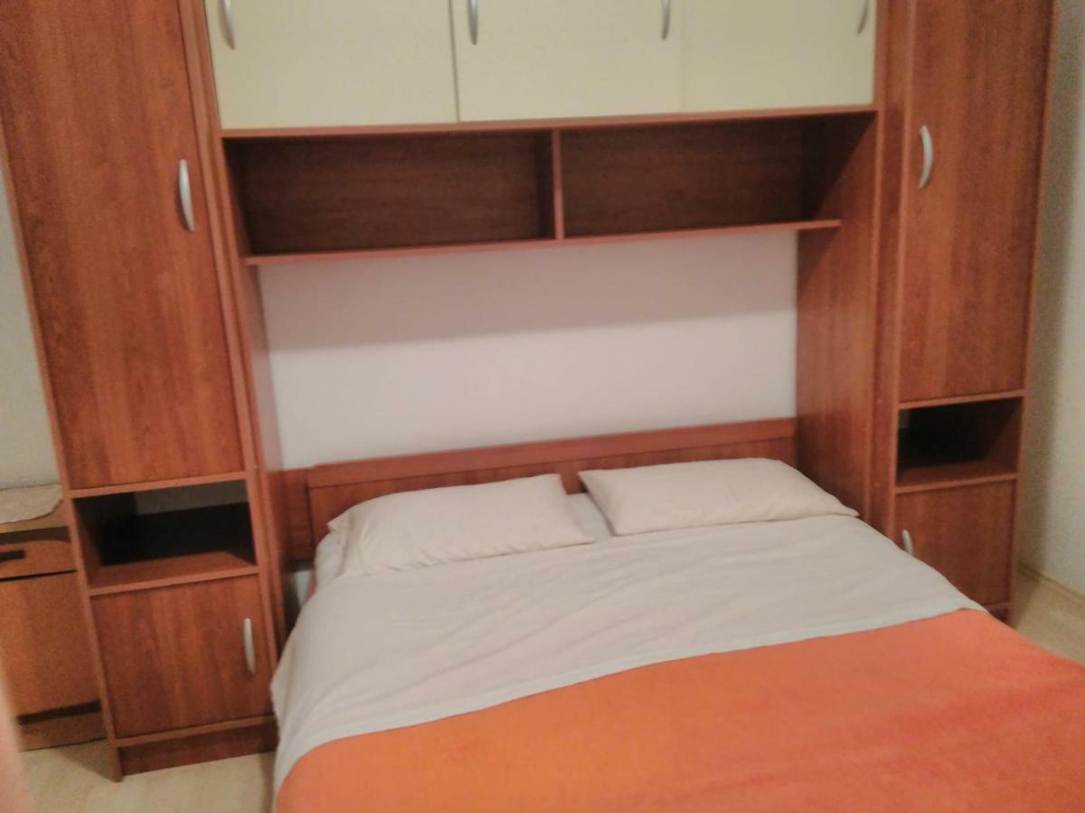 Apartmani Marija ปาชมาน ภายนอก รูปภาพ